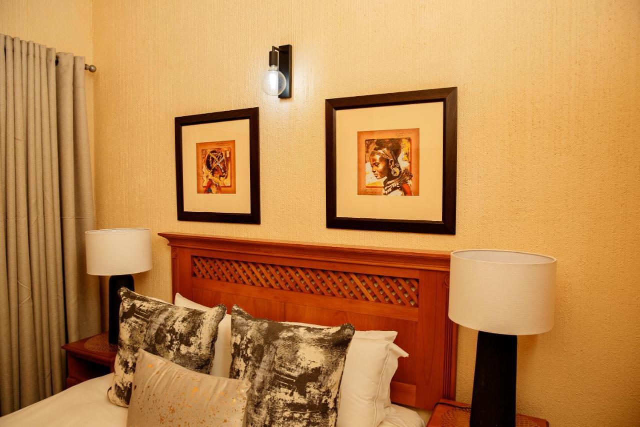 Inyamatane Luxury Lodge ヘイジービュー エクステリア 写真