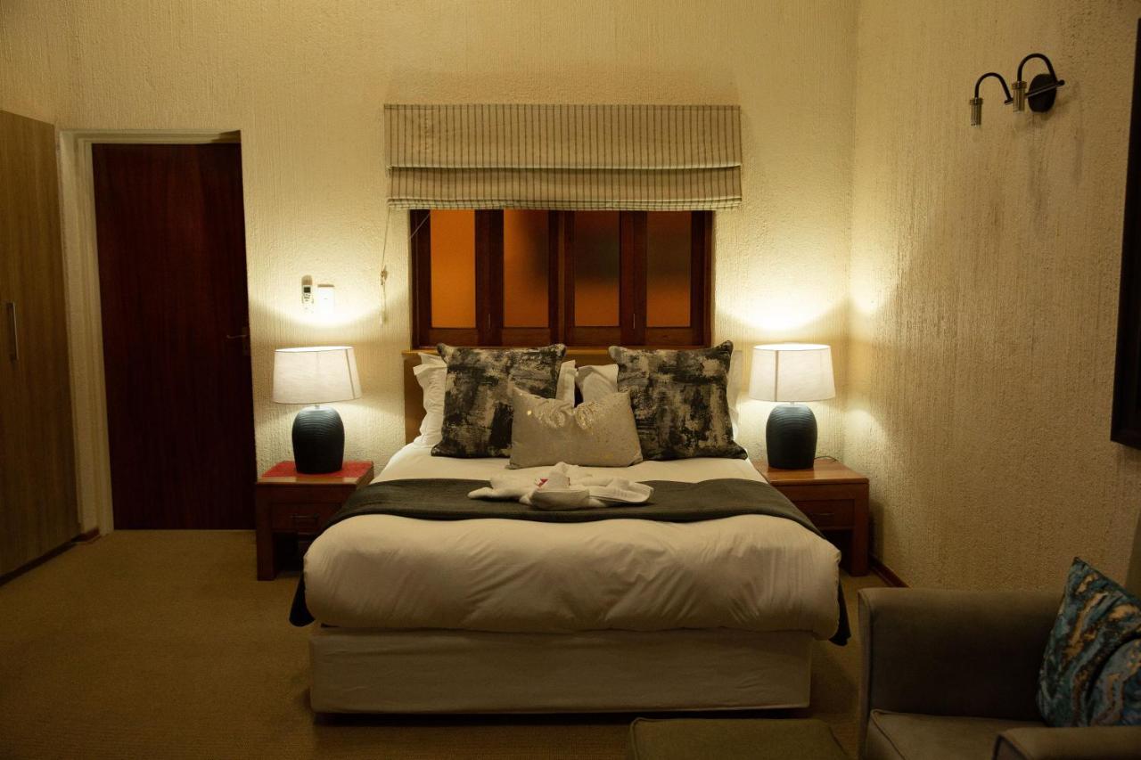 Inyamatane Luxury Lodge ヘイジービュー エクステリア 写真