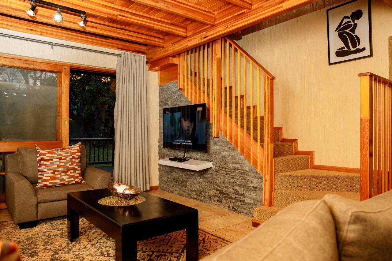 Inyamatane Luxury Lodge ヘイジービュー エクステリア 写真